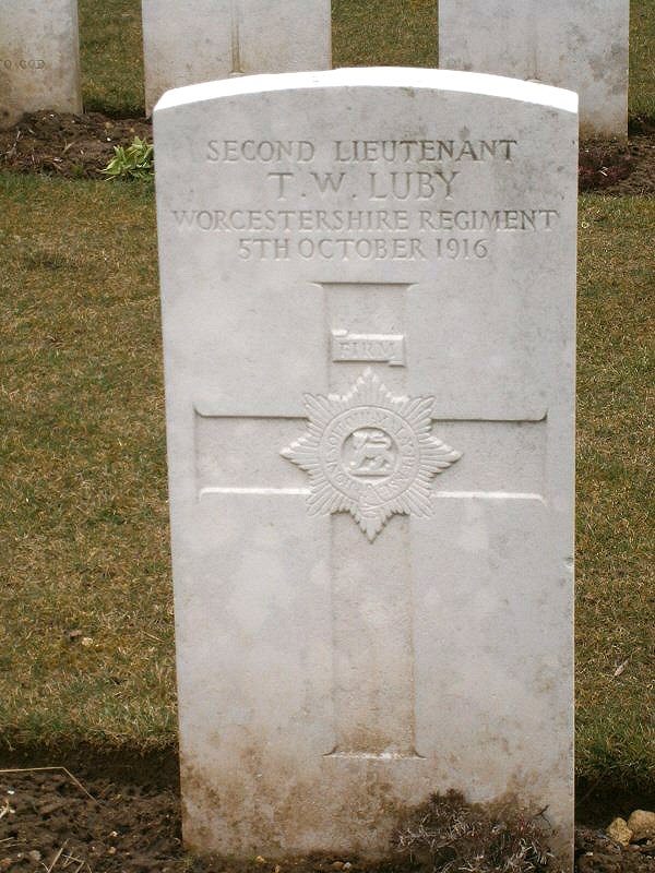 2nd Lieutenant Thomas William Luby war grave